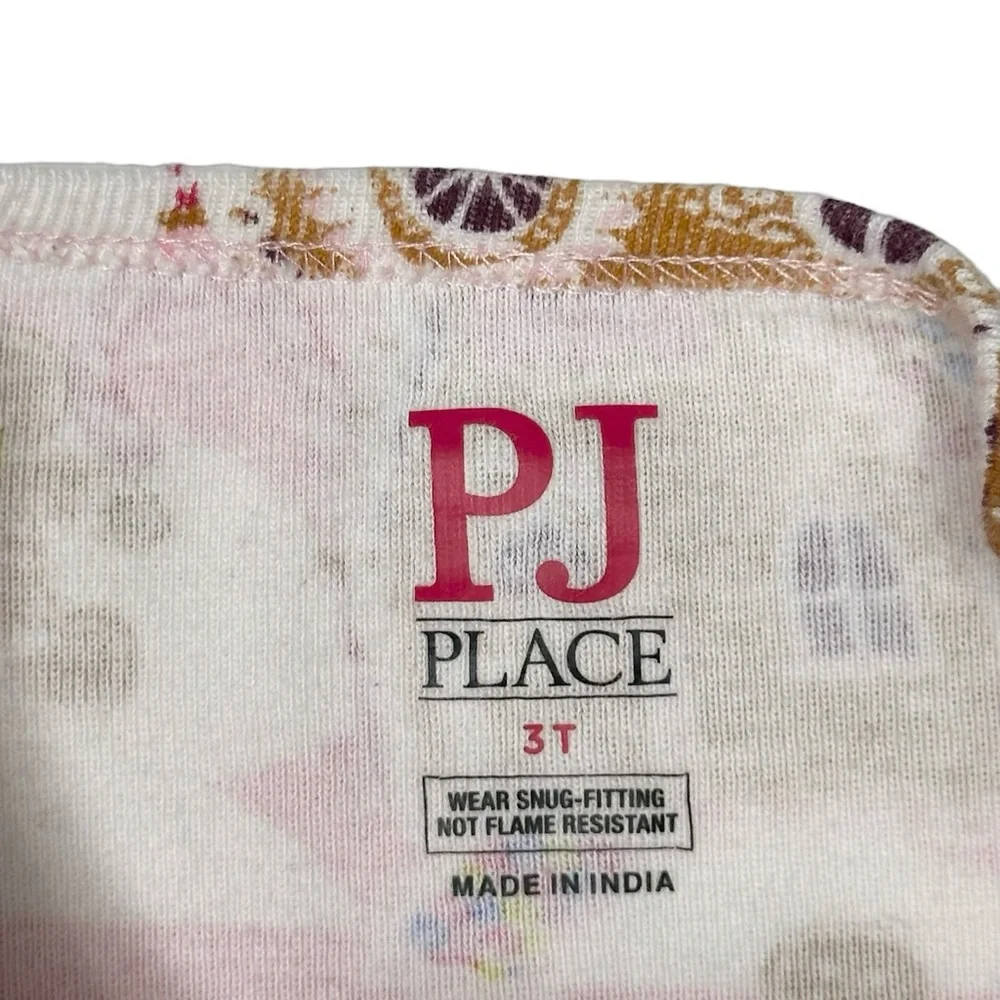 Children’s Place‎ Gingerbread House Pajamas